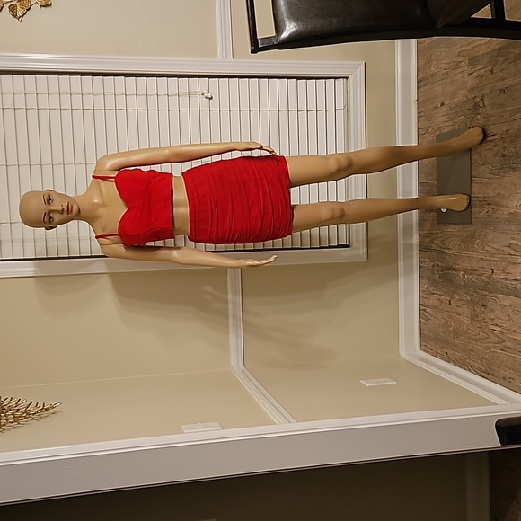 Two Piece Set - Picture 1 of 4